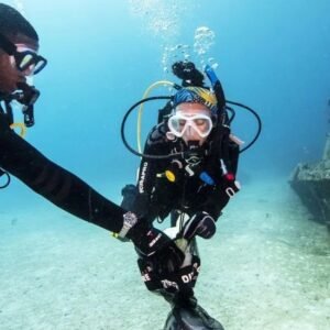 PADI Dive Against Debris